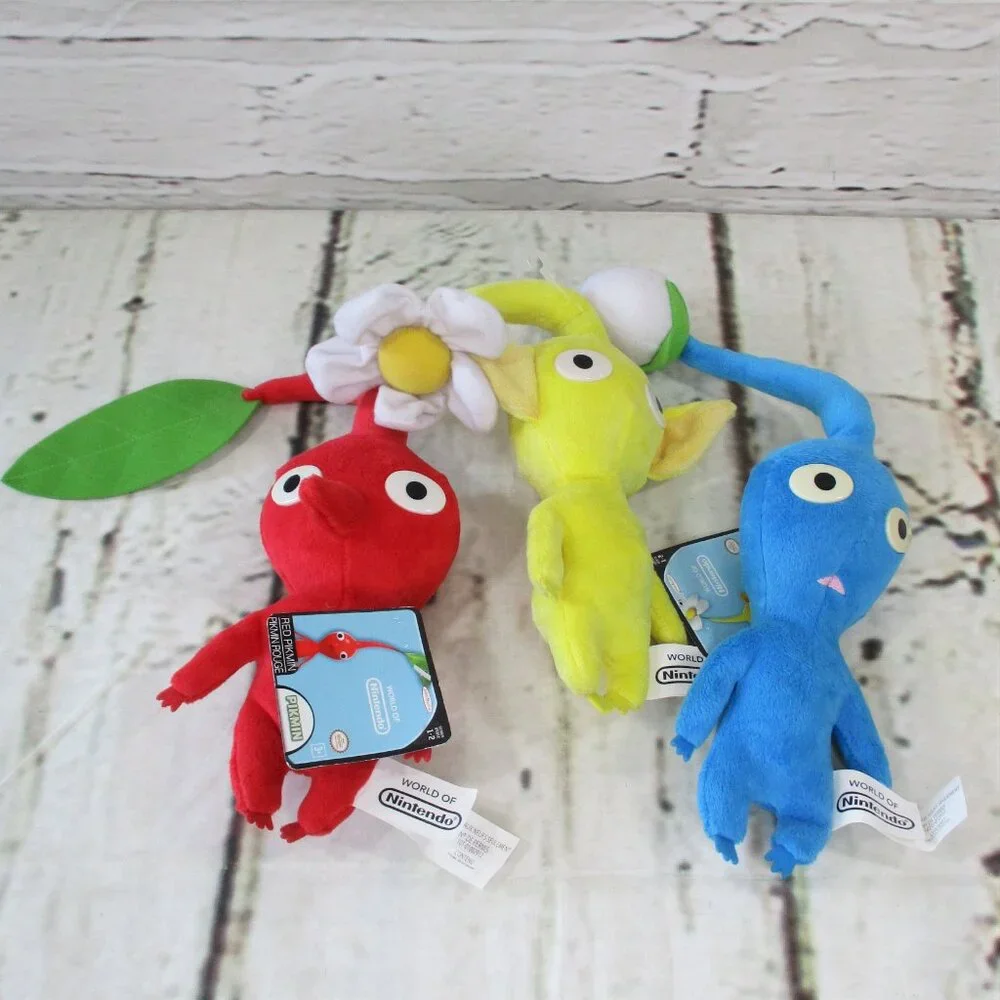 World of Nintendo Lot of 3 Pikmin Collectible Plush Toys - Picture 2 of 7